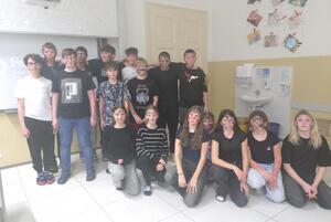 Mikulášská nadílka v VII.B Media.jpg